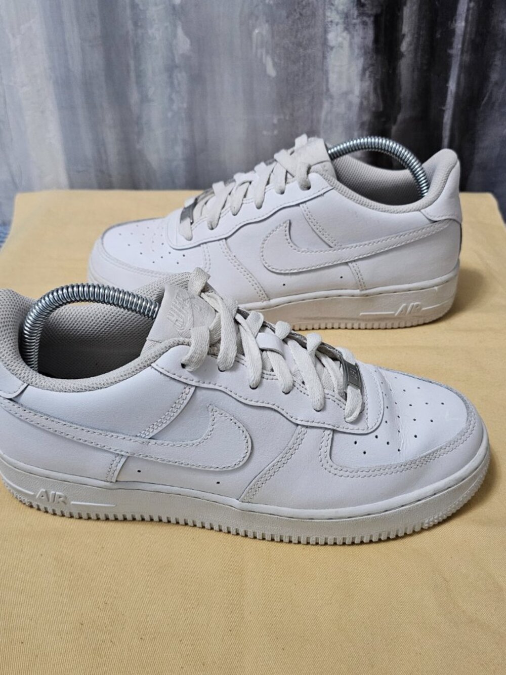 Nike Air Force 1 Low LE Triple White Sneakers - Size 7Y / Women’s Size 8.5 - Picture 3 of 7
